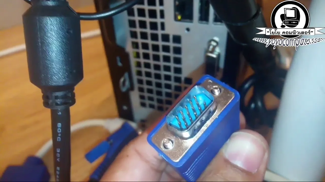 ภาพจากวิดีโอสอนแก้ปัญหา connect pc dual monitor setup