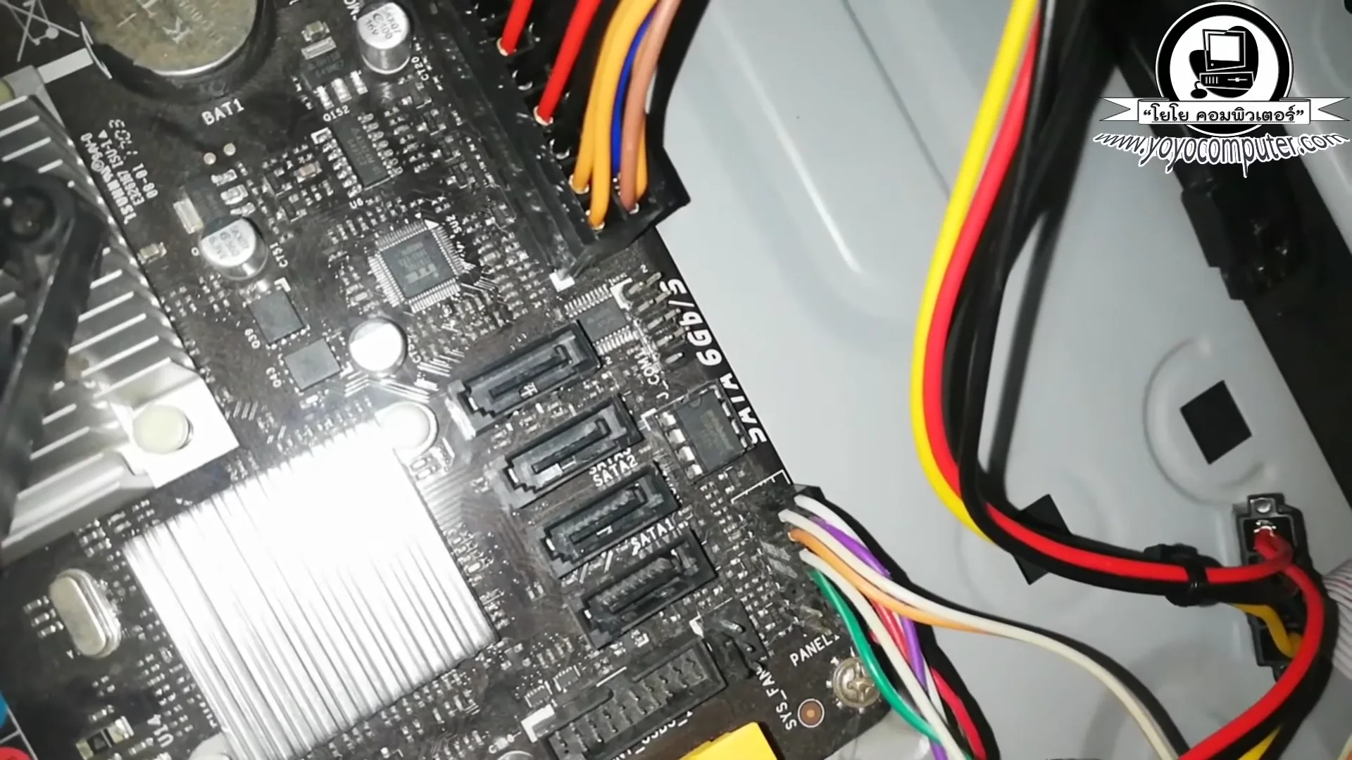 ครับ sata 1 2 3 4 ได้เราจะเสียบ hdd นะครับที่สัตตา และ ก็คือสาตาเลข 1 นั...